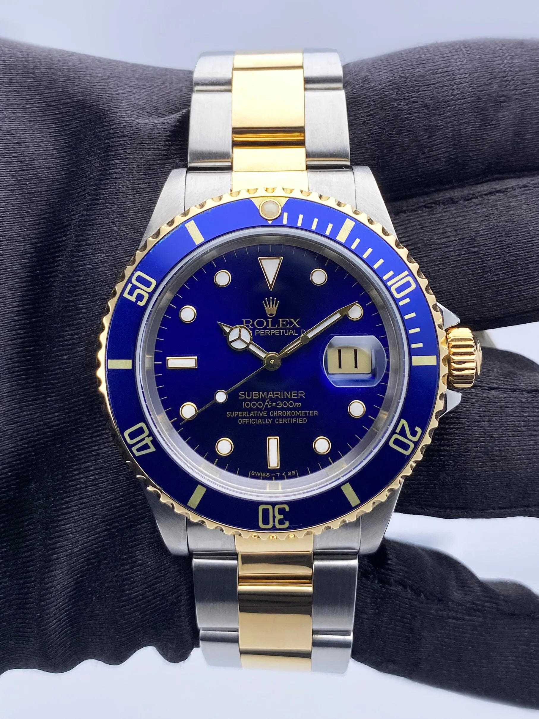 Rolex Submariner 16613 Mens Watch With Box Papers