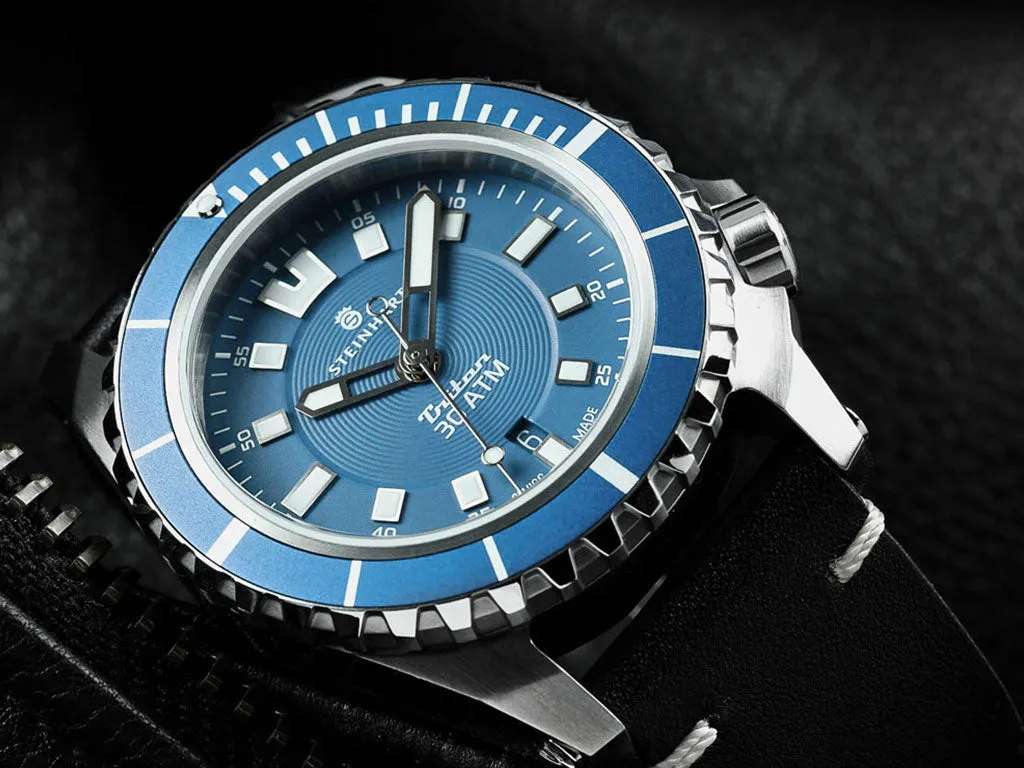 Triton 300 Blue