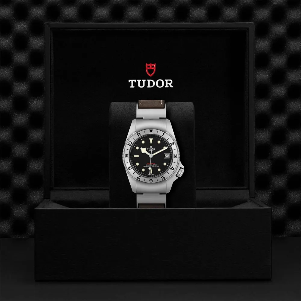TUDOR Black Bay P01 Black Dial 42mm Gents Watch M70150-0001