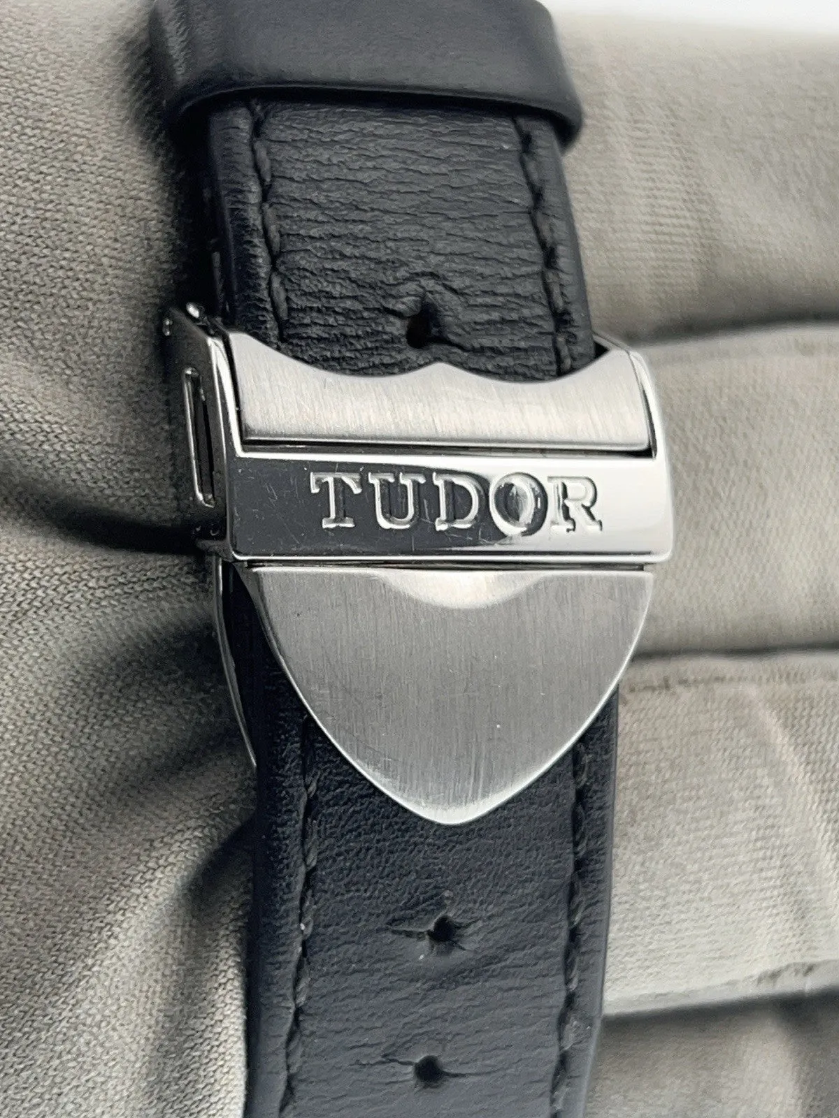 Tudor Fastrider Chrono Stainless Steel Red Dial 42mm Automatic Mens Watch 42010N